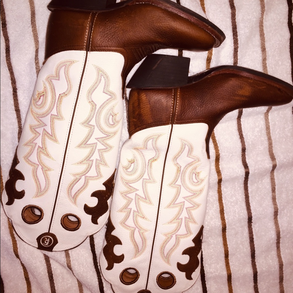 boots.